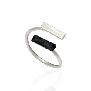 Handmade Silver 925 ring with black platinum