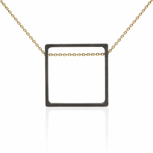 Large square necklace black and gold