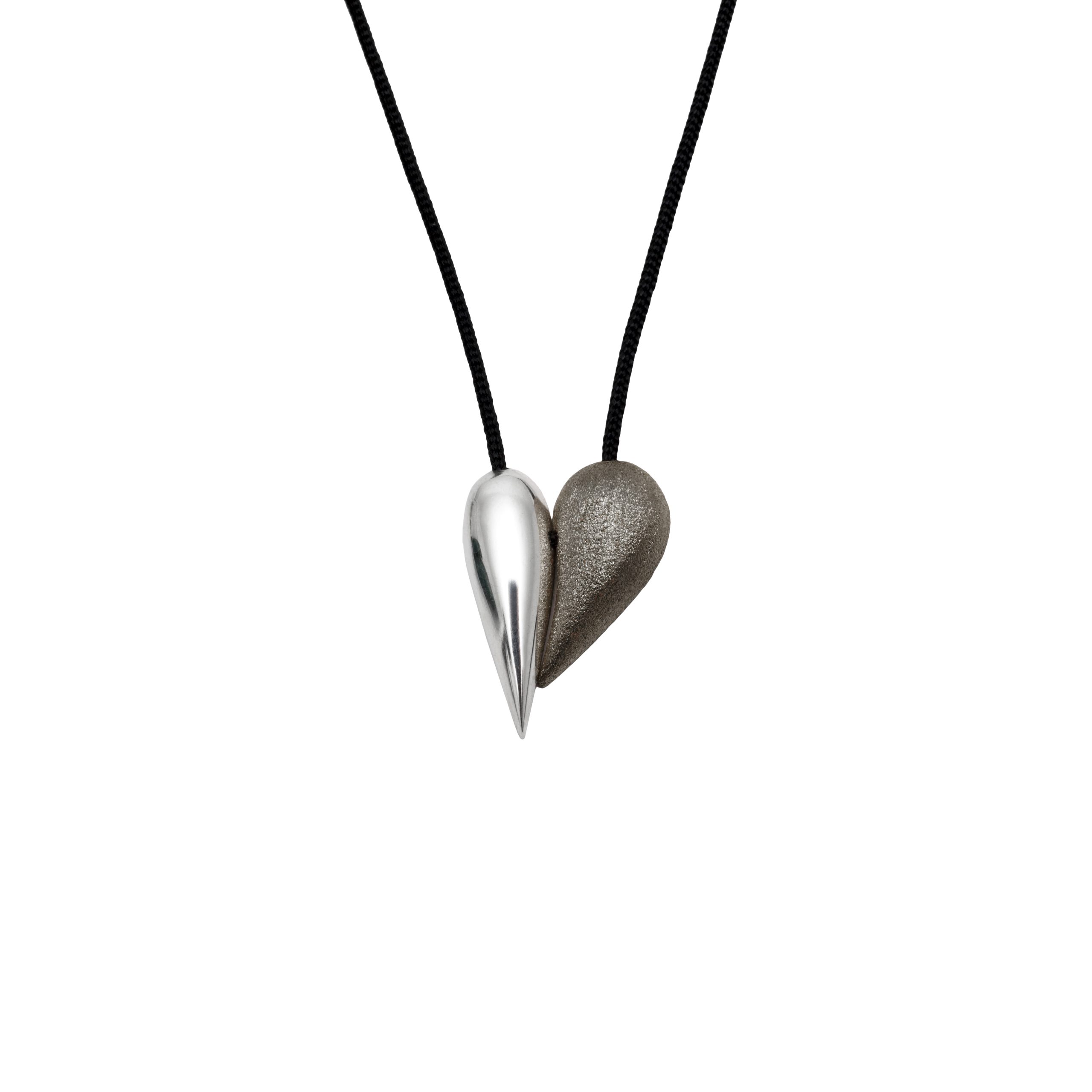 Heart necklace Black and Silver Medium