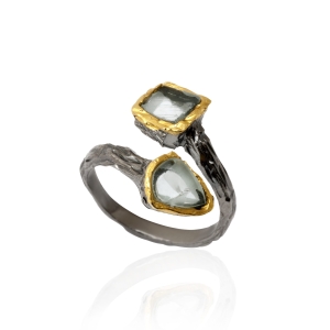 Oxidized silver ring with labradorite
