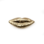 Lips pin thumbnail 1