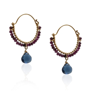 Blue quartz and rhodolites hoops