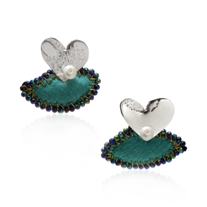 Embroidered heart earrings silver