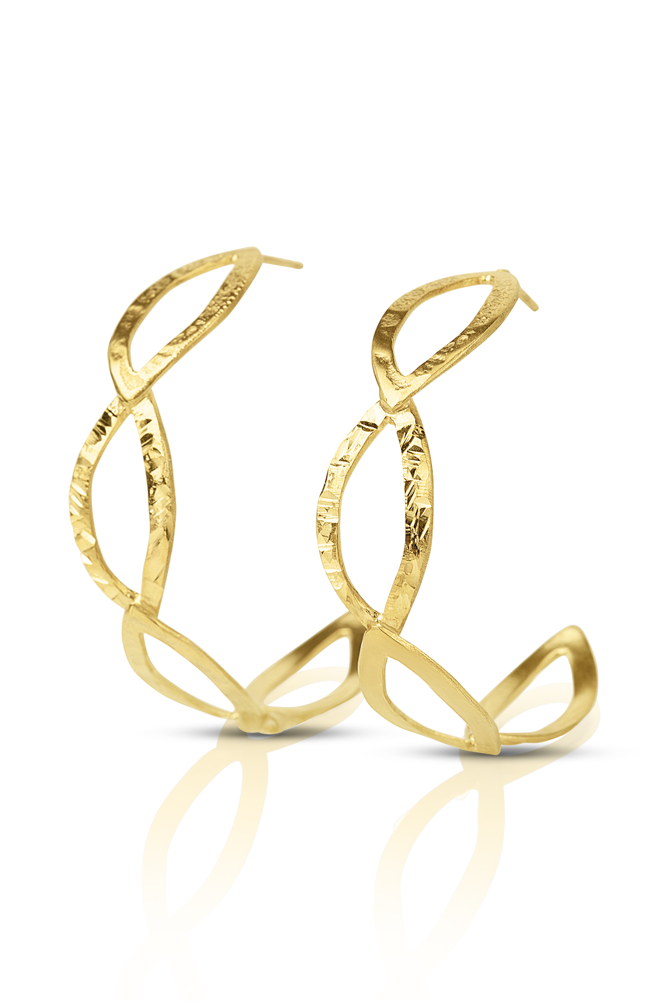 Leaves hoops medium