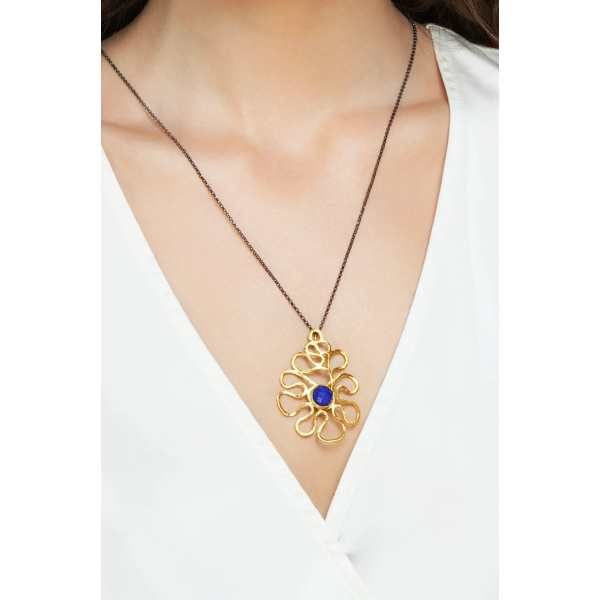 Lapis lazulis necklace worn