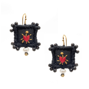 Black red knitted heart earrings with pearl