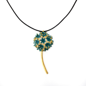 Big floral petrol necklace